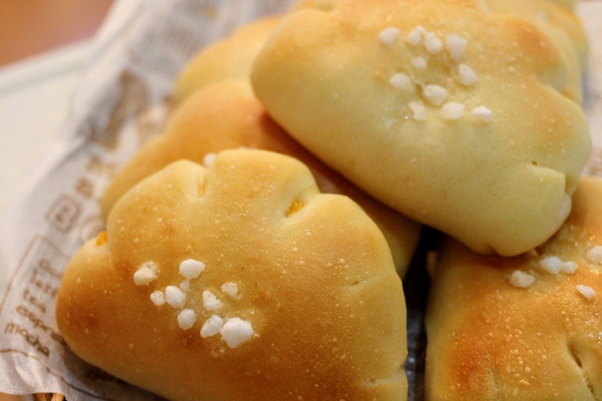 菓子パン 200円～